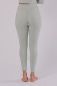 Load image into Gallery viewer, Define Seamless Leggings - OLIVE
