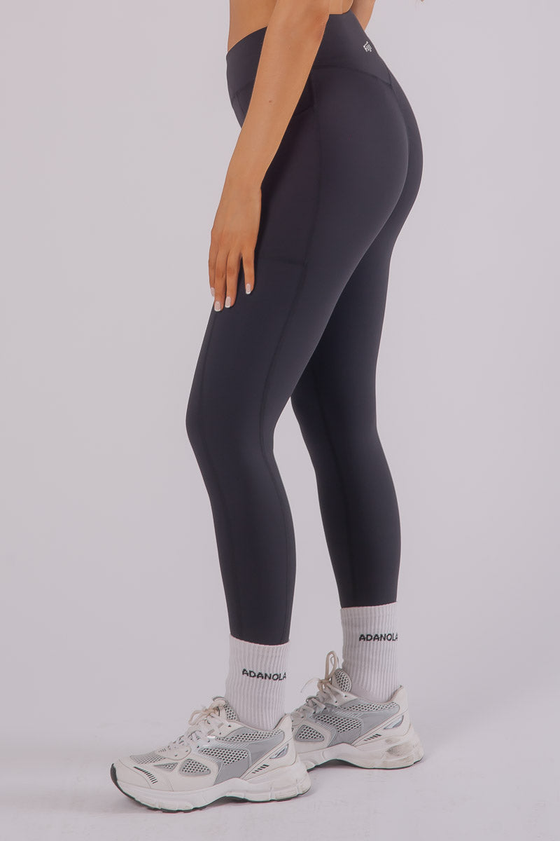 Define Seamless Leggings - RAVEN