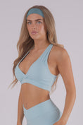 Load image into Gallery viewer, Define Seamless Bra Top - ICE BLUE
